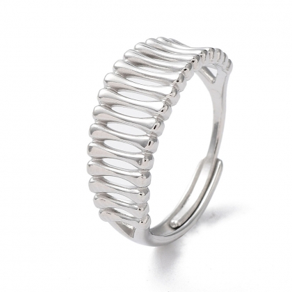 Open Ring Wavy Design