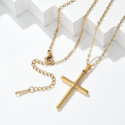 Classic Cross Necklace – Simple, Refined, and Meaningful