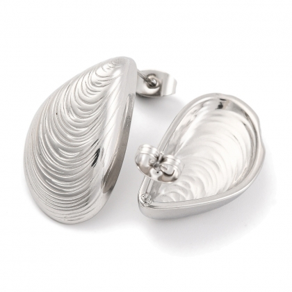 Shell-Shaped Stud Earrings