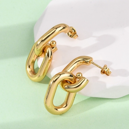 Chunky Oval Link Earrings – Bold Statement, Timeless Glamour